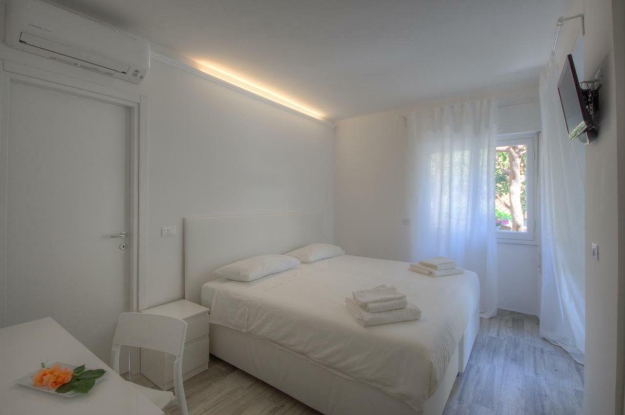 Rione San Carlo Hotel Finale Ligure Exterior foto